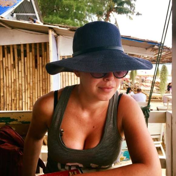 Meet your Posher, Arielle - Picture 1 of 1